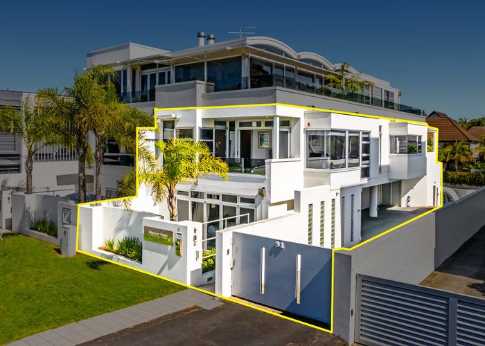  at 1/31 Tamaki Drive, Mission Bay, Auckland