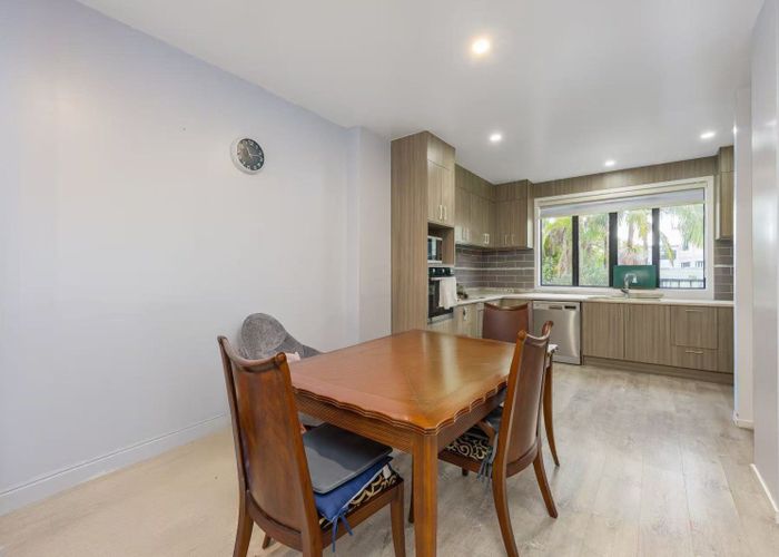  at 17/17 Lyon Avenue, Mount Albert, Auckland City, Auckland