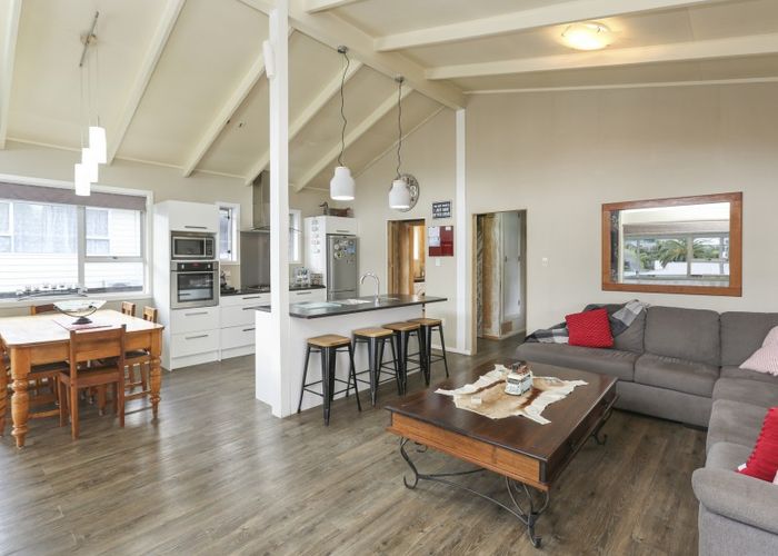  at 47 Cumberland Street, Merrilands, New Plymouth