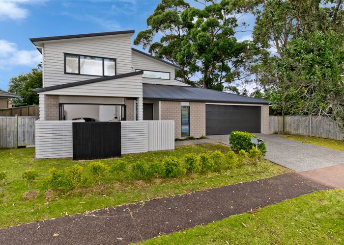  at 60 Sunhill Road, Sunnyvale, Auckland