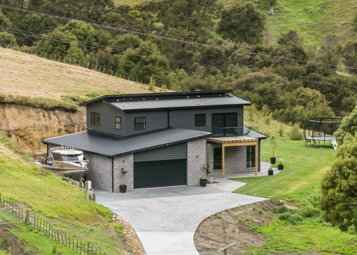  at 86 Seafield Road, Eskdale, Napier