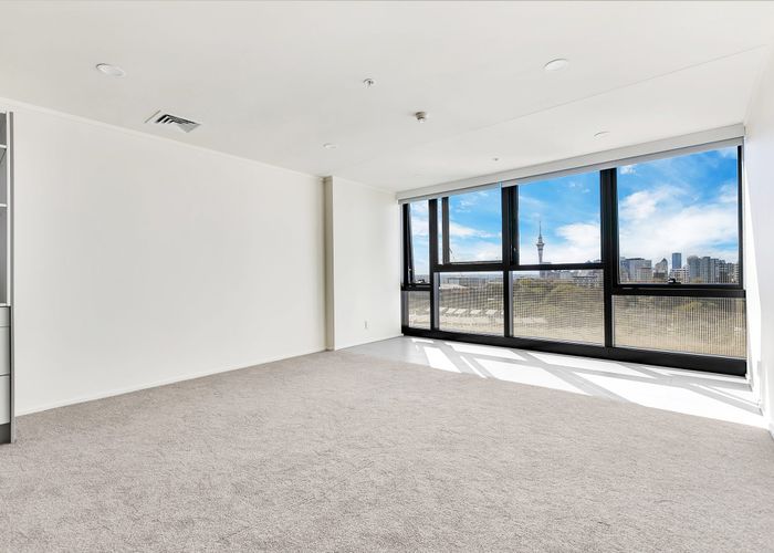  at 5R/16 Burton Street, Grafton, Auckland