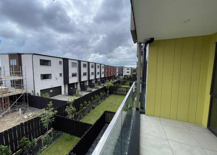  at 103/5 Newelm Lane, Flat Bush, Manukau City, Auckland