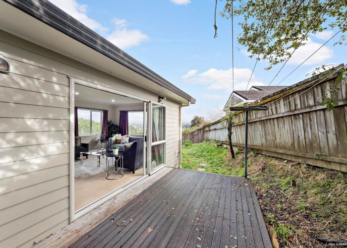  at 16 McKinley Road, Sunnyvale, Auckland
