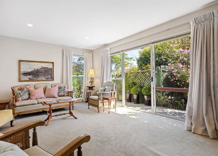  at 1/12 Broadfell Avenue, Avonhead, Christchurch