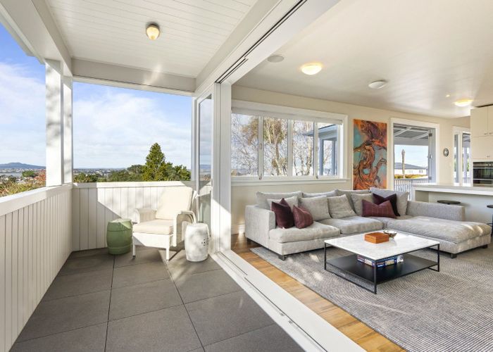 at 73 Hinemoa Street, Birkenhead, North Shore City, Auckland