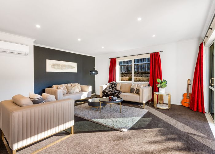  at 24 Sretlaw Place, Brockville, Dunedin, Otago