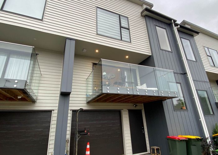  at 16D Brookfield Avenue, Onehunga, Auckland City, Auckland