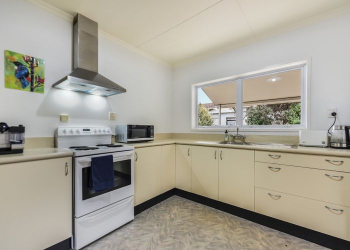  at 2 Willow Avenue, Stoke, Nelson, Nelson / Tasman