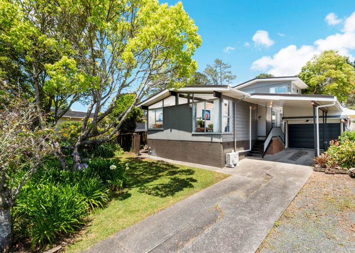  at 17 Allington Road, Massey, Waitakere City, Auckland