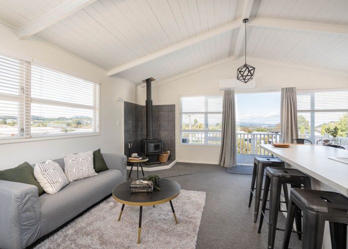 For sale 6 Liston Avenue, Hilltop, Taupo, Waikato homes.co.nz