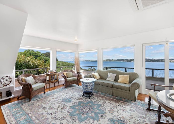  at 18 Puriri Place, Sandspit