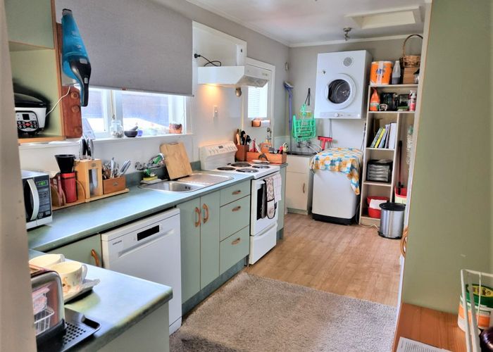  at 11 Prouse Grove, Silverstream, Upper Hutt, Wellington