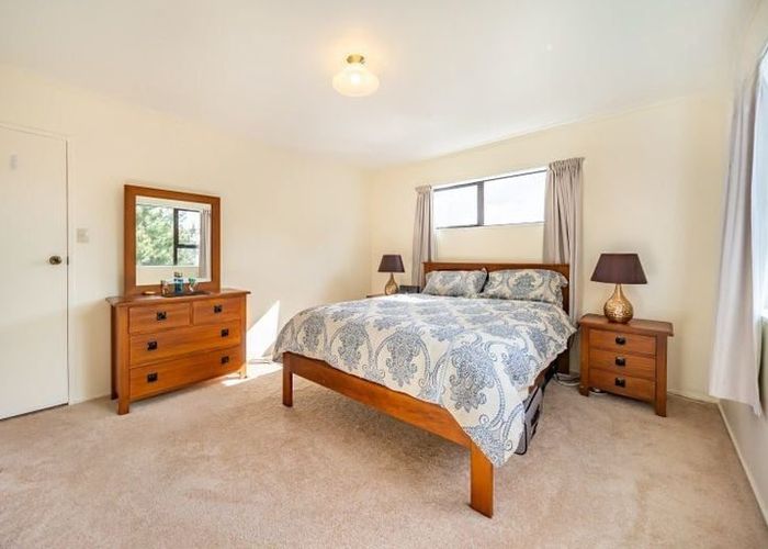  at 6A Mossburn Grove, Kelson, Lower Hutt