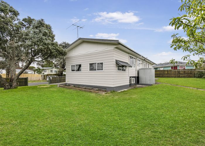  at 34 Staverton Crescent, Mangere, Auckland