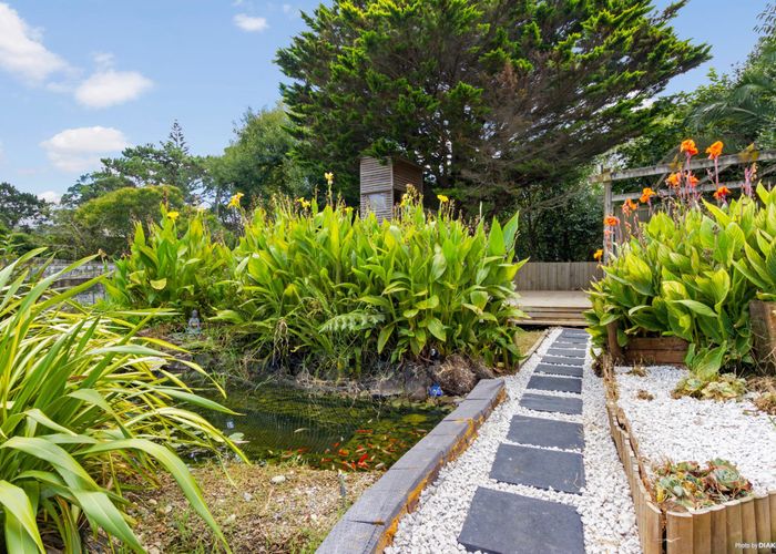  at 1/52 Tudor Road, Henderson, Auckland
