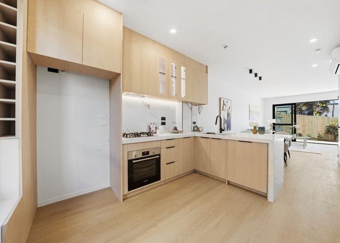  at 44D Drake Street, Howick, Manukau City, Auckland