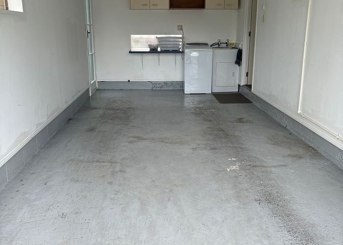  at 1/6 Tatua Place, Conifer Grove, Papakura, Auckland