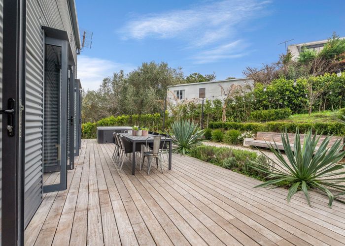  at 2 Te Makiri Road, Onetangi, Waiheke Island, Auckland