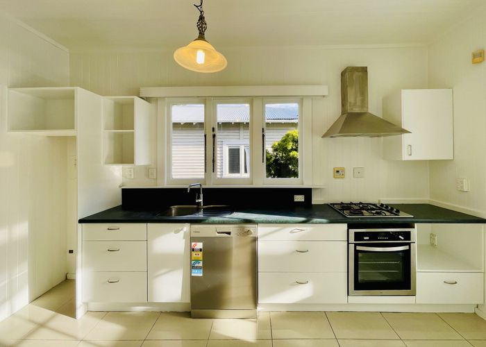  at 60 Aroha Avenue, Sandringham, Auckland City, Auckland