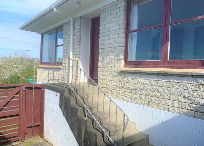  at 1/17 Orton Street, Glenfield, Auckland