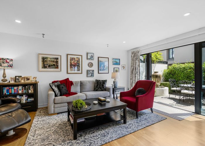  at 1/21 Stoneyhurst Street, St Albans, Christchurch