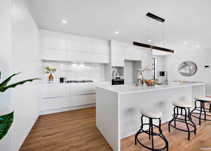  at 2/90 Hillsborough Road, Hillsborough, Auckland