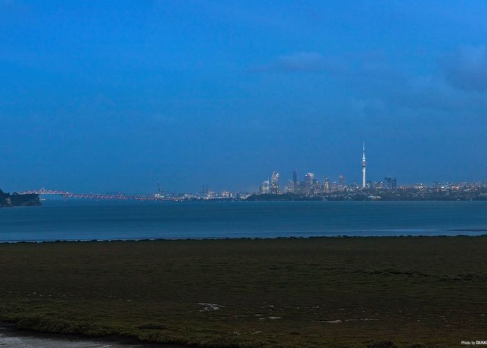  at 195 West Harbour Drive, West Harbour, Auckland