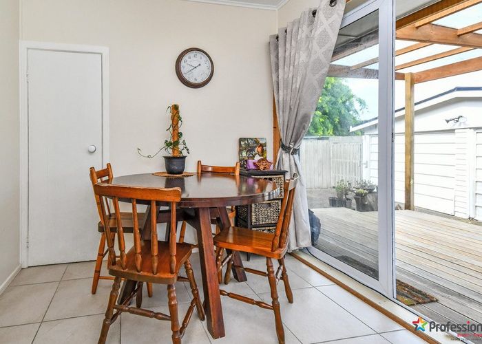  at 11 Awatere Street, Clover Park, Auckland