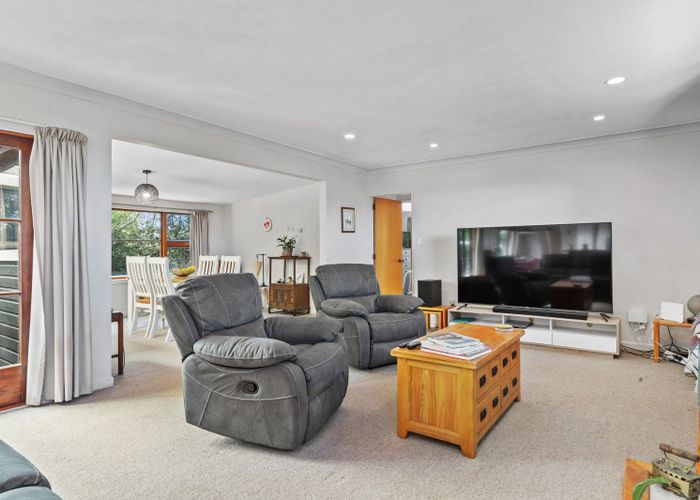  at 51 Kings Avenue, Waikuku Beach, Waikuku Beach