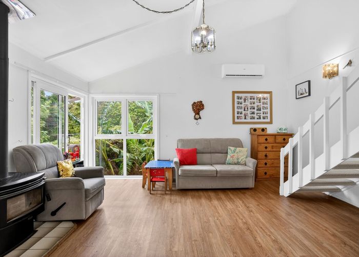  at 2/39 Brunton Place, Glenfield, North Shore City, Auckland