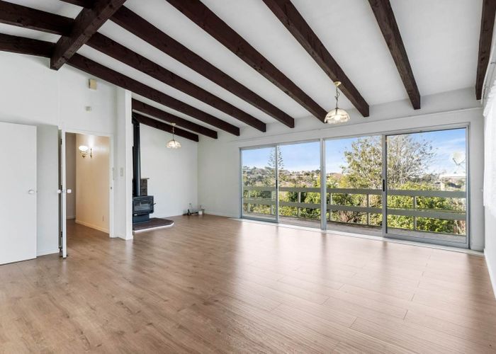  at 19 Ravenwood Drive, Forrest Hill, North Shore City, Auckland