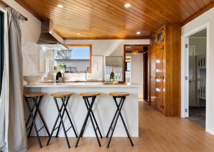  at 11 Ronald Avenue, Waiuku