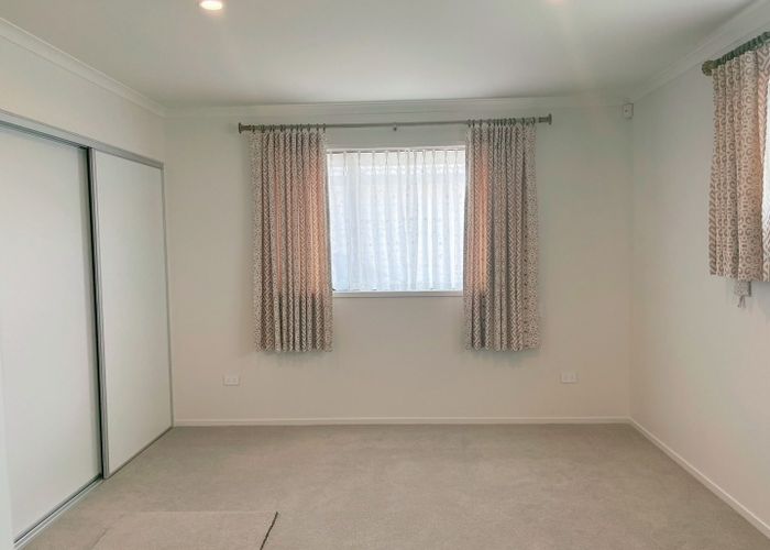  at 6 Kira Road, Flat Bush, Manukau City, Auckland