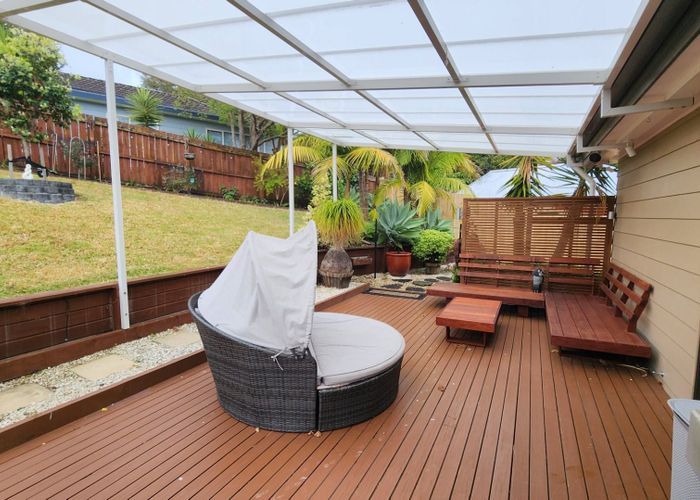  at 2 Broadfield Street, Massey, Waitakere City, Auckland