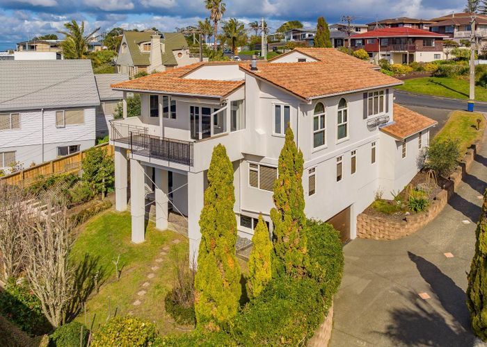  at 31 Prospect Terrace, Milford, Auckland