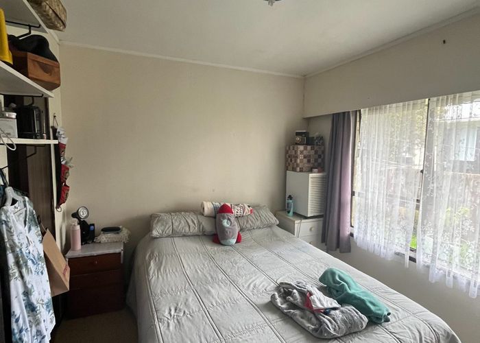 at 8A Glencourt Place, Glenfield, North Shore City, Auckland