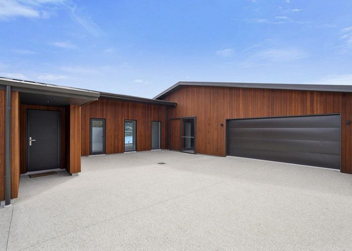  at 6 Red Deer Rise, Kelvin Heights, Queenstown-Lakes, Otago