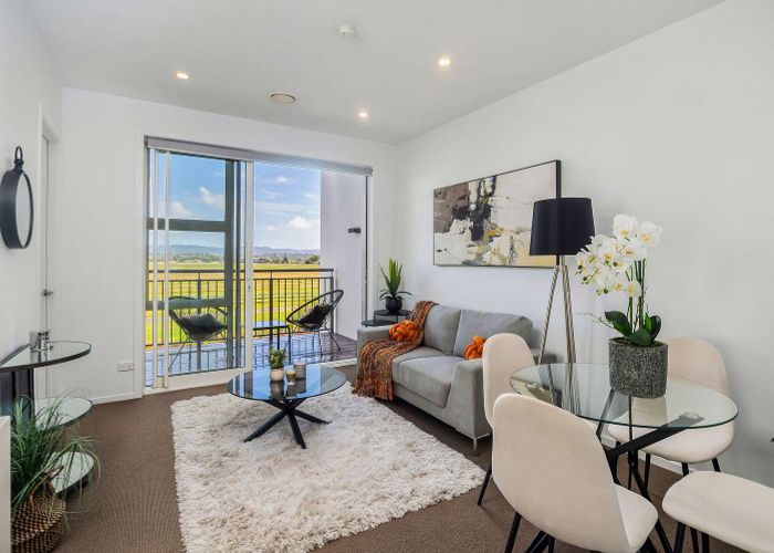  at 106/26A Racecourse Parade, Avondale, Auckland