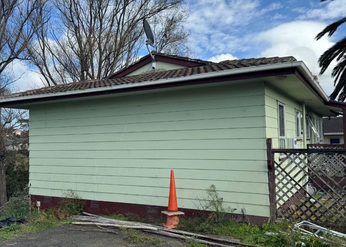  at 2 Garfield Road, Helensville, Rodney, Auckland