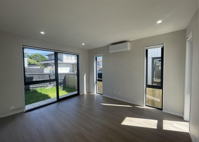  at 54D Royal View Road, Te Atatu South, Waitakere City, Auckland