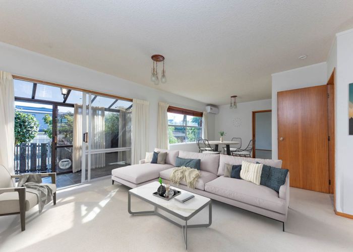  at 4/33 Tawhiri Road, One Tree Hill, Auckland