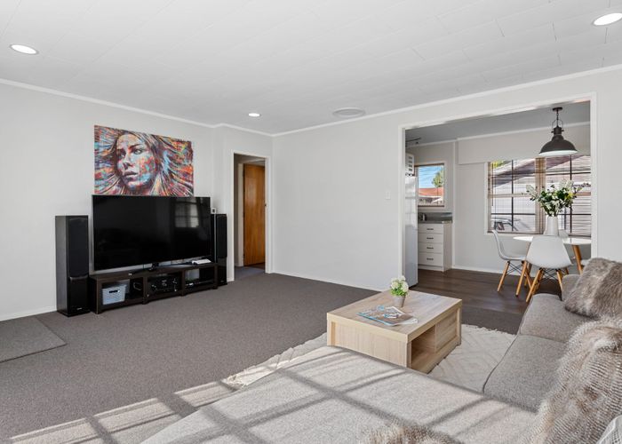  at 4 Urquhart Place, Fairy Springs, Rotorua