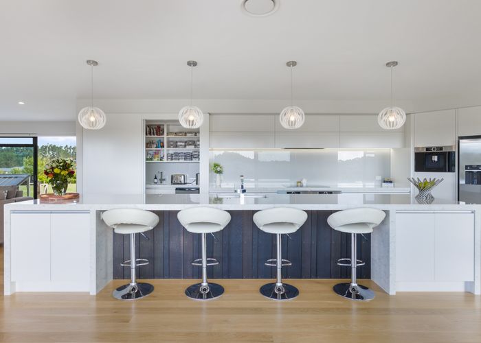  at 290 Whitford Park Rd, Whitford