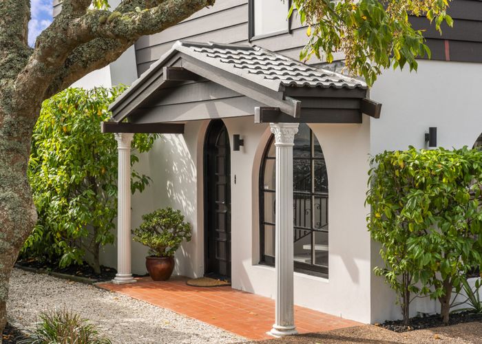  at 11 Lawndale Place, Saint Heliers, Auckland City, Auckland