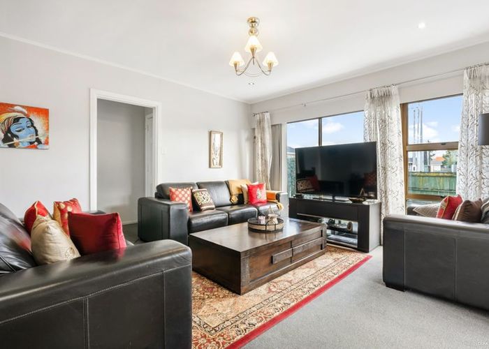  at 1/6 Woodside Road, Manurewa, Auckland