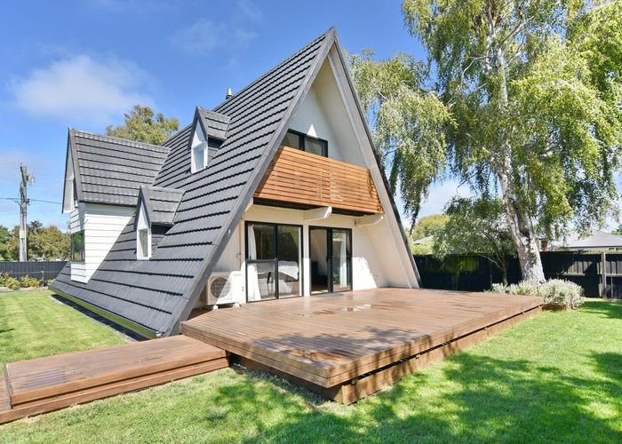  at 33 Heyders Road, Spencerville, Christchurch