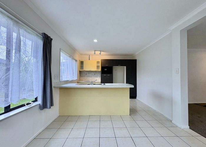  at 4 Sandwick Drive, Weymouth, Manukau City, Auckland