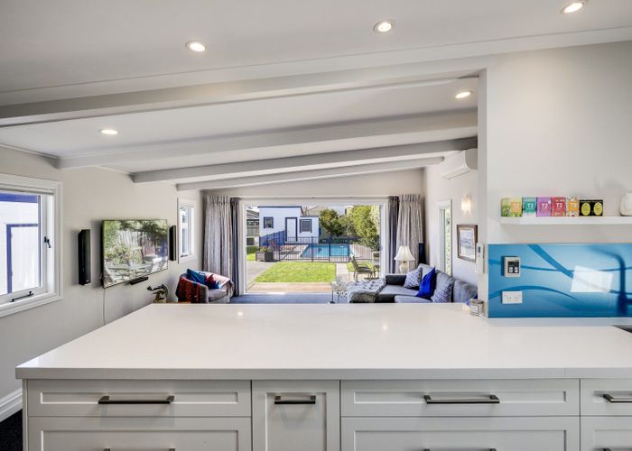  at 11 Nelson Crescent, Napier South, Napier