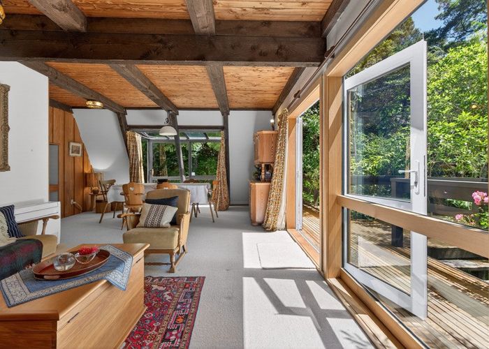  at 8 Tiniroa Grove, Silverstream, Upper Hutt, Wellington